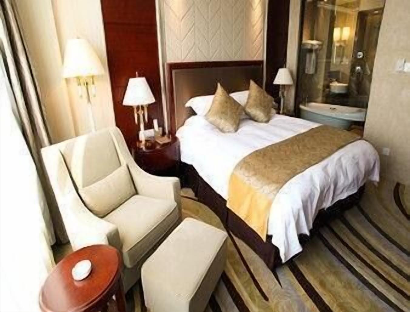 Hotel Ramada Yangzhou Baoying Extérieur photo